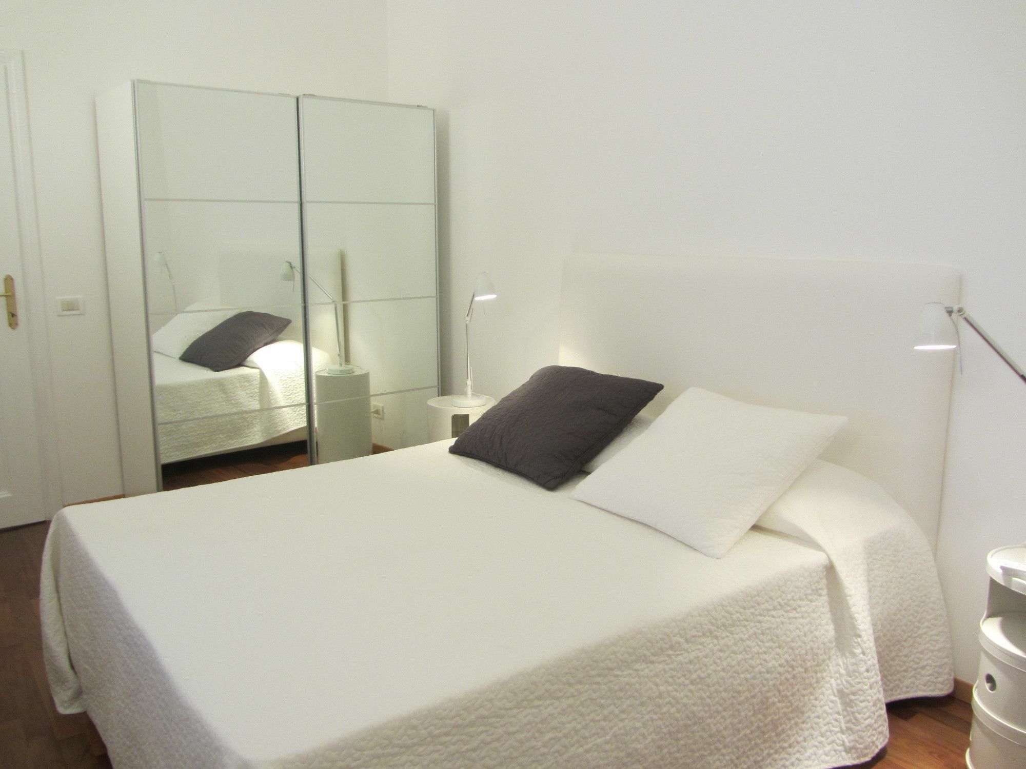 Stay In โรม ภายนอก รูปภาพ